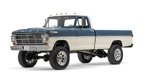 1971 Classic Ford F250_3 Drivers Side Front 3.4