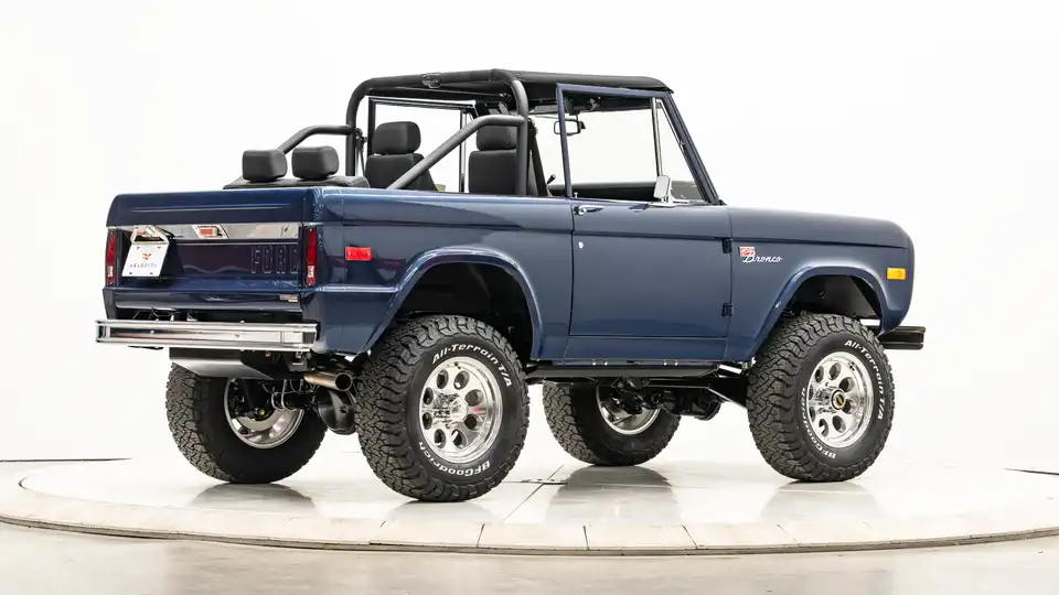 1972 Classic Ford Bronco_9 Passenger Side Rear 3