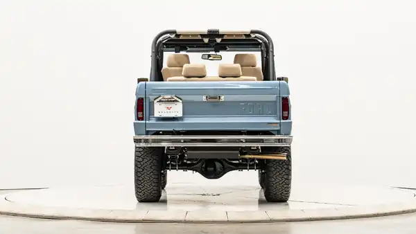 Classic Ford Bronco 2928_11 Rear Tailgate