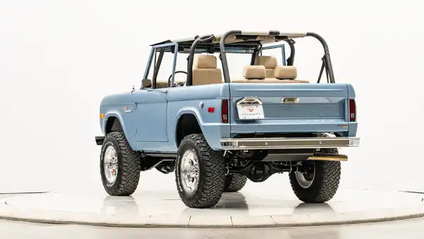 Classic Ford Bronco 2928_12Driver Side Rear
