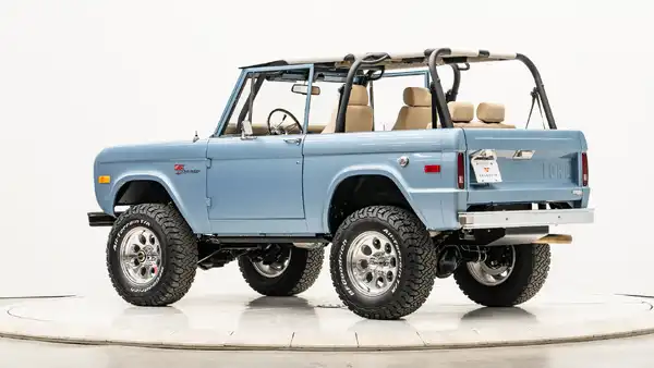 Classic Ford Bronco 2928_13 Driver Side Rear 3.4