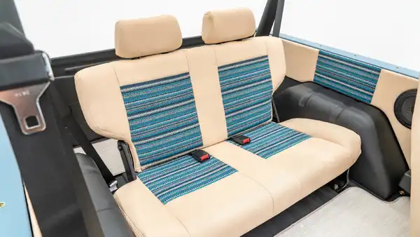 Classic Ford Bronco 2928_16 Rear Interior