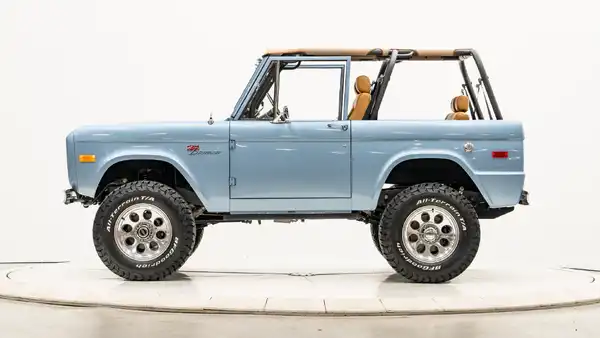 1973 Classic Ford Bronco_2 Drivers Side 