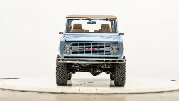 1973 Classic Ford Bronco_5 Front