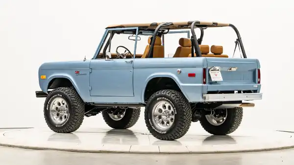 1973 Classic Ford Bronco_13 Driver Side Rear 3.4