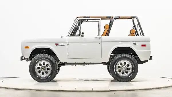 1975 Black Ford Bronco_2 Drivers Side 