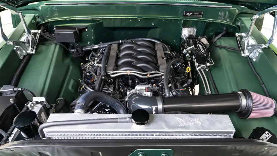 Classic Ford F150 For Sale_27 Ford Coyote Engine