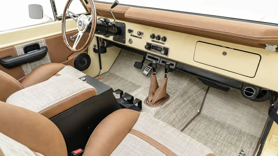 1967 Vintage Ford Bronco For Sale_18 Passenger Side Interior