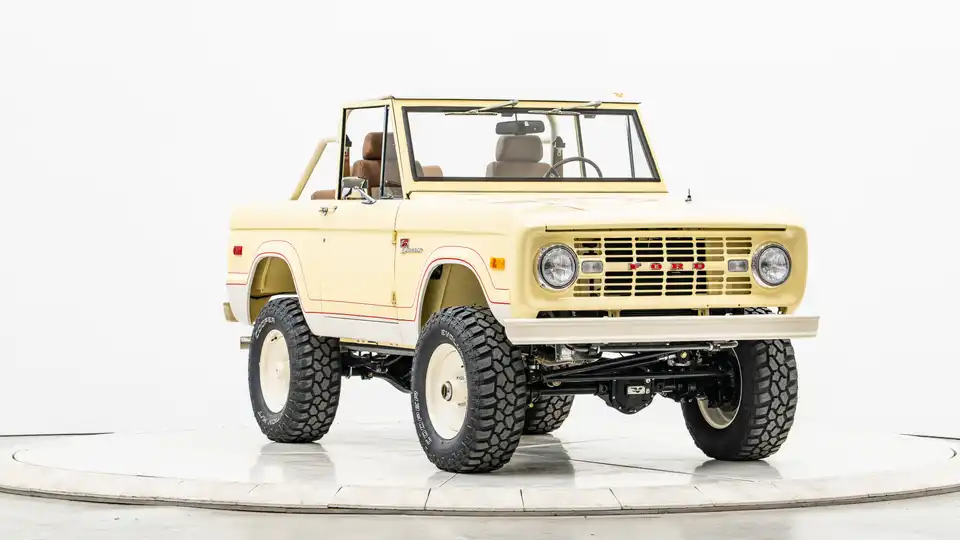 1972 Ford Bronco For Sale_6 Passenger Side Front 