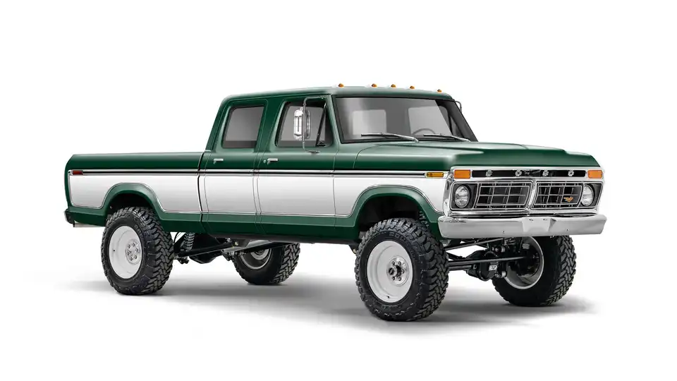 F250 Crew Cab_3.4 View_Dark Jade Met And White_063025