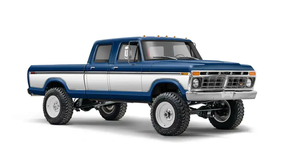 F250 Crew Cab_3.4 View_Midnight Blue Met And White_063025