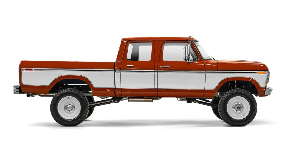 F250 Crew Cab_Side View_Medium Copper And White_063025
