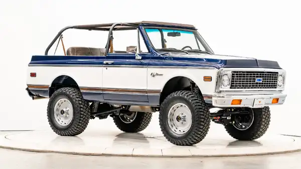 1970 Classic K5 Blazer_7 Passenger Side Front  3.4