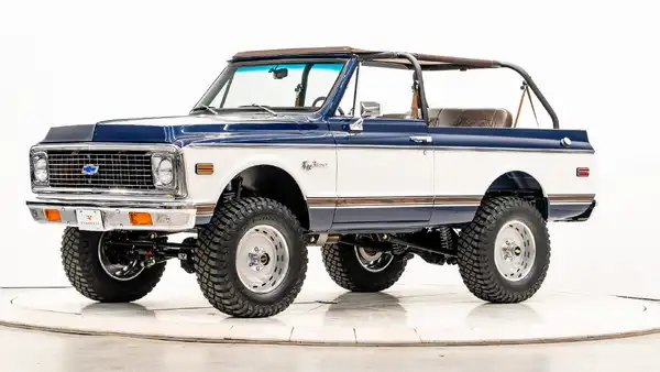 1970 Classic K5 Blazer_3 Drivers Side Front 3.4