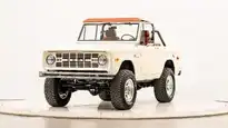 1974 Classic Ford Bronco_4 Drivers Side Front 