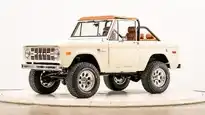 1974 Classic Ford Bronco_3 Drivers Side Front 3.4