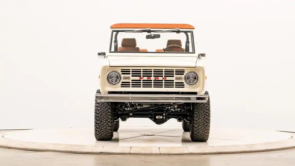 1974 Classic Ford Bronco_5 Front