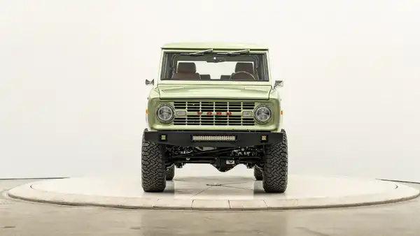 1970 Classic Ford Bronco_5 Front