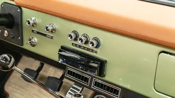1970 Classic Ford Bronco_21 Interior