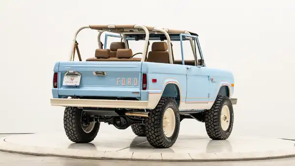 1973 Ford Bronco_10 Passenger Side Rear