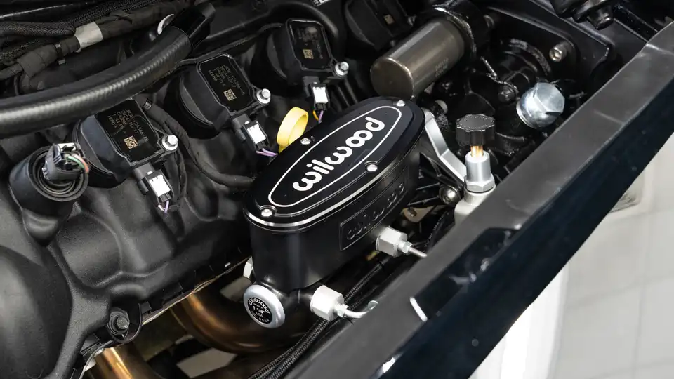 1991 Foxbody Mustang_28 V8 Coyote Engine