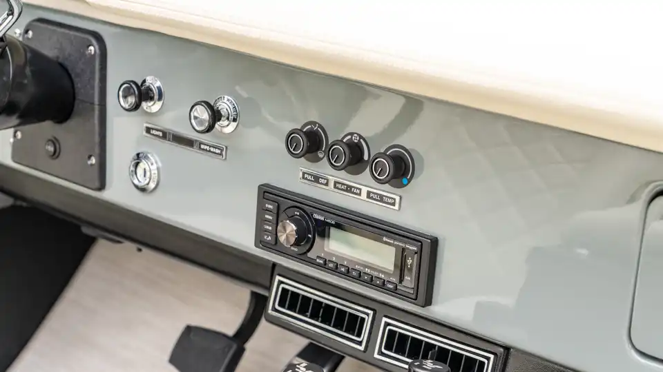1971 Classic Ford Bronco_19 Interior