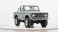 1971 Classic Ford Bronco_6 Passenger Side Front 
