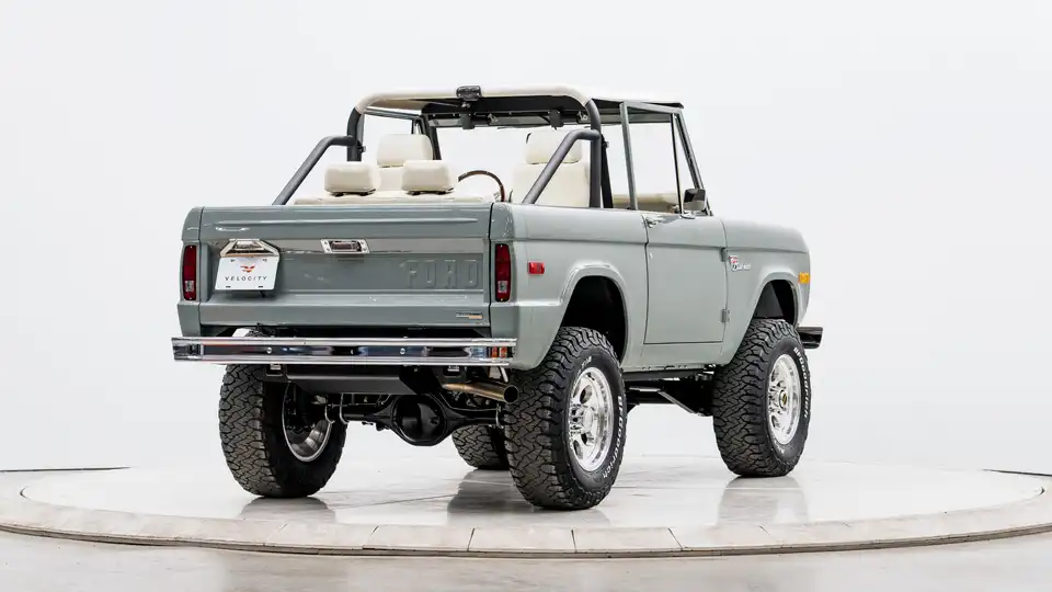 1971 Classic Ford Bronco_10 Passenger Side Rear