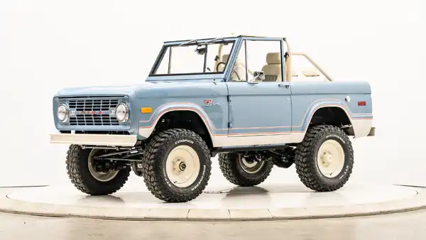 1972 Classic Ford Bronco_3 Drivers Side Front 3.4 (1)