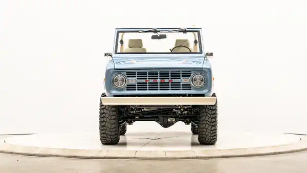 1972 Classic Ford Bronco_5 Front (1)