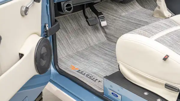 1972 Classic Ford Bronco_17 Front Interior (1)