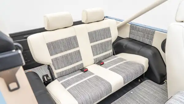 1972 Classic Ford Bronco_16 Rear Interior (1)