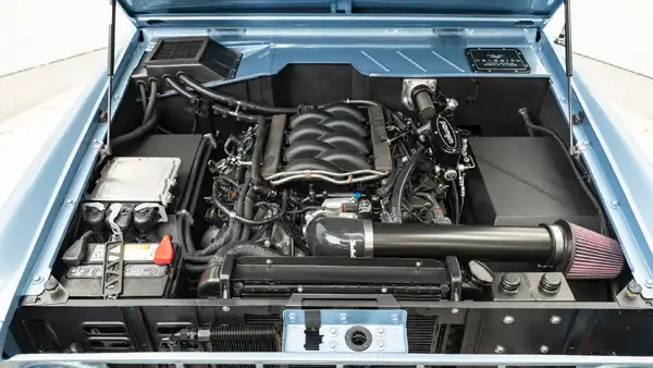 1972 Classic Ford Bronco_26 5.0L Ford Coyote Engine (1)