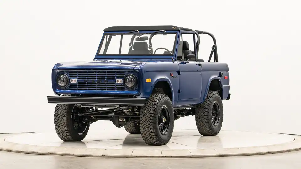 1969 Classic Ford Bronco_4 Drivers Side Front 