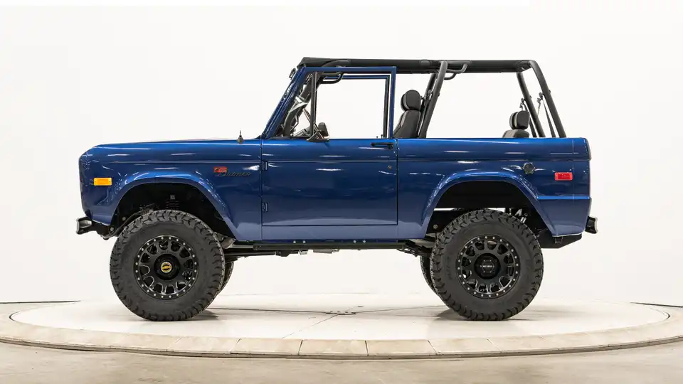 1969 Classic Ford Bronco_2 Drivers Side 