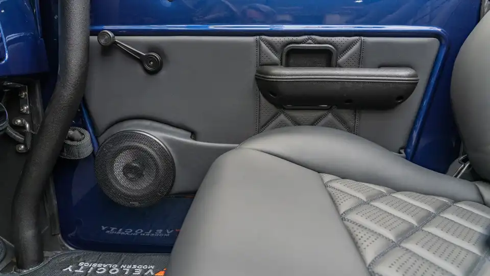 1969 Classic Ford Bronco_20 Interior
