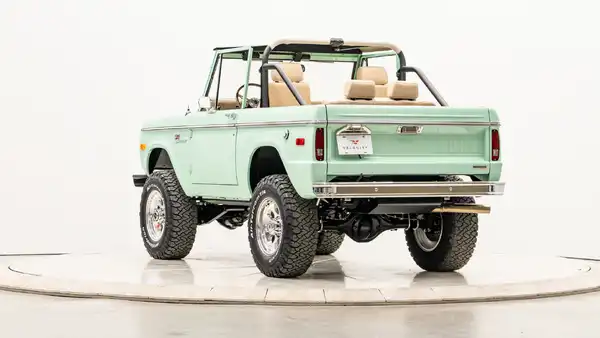 1974 Classic Ford Bronco_12Driver Side Rear