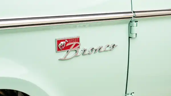 1974 Classic Ford Bronco_24 Exterior 