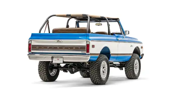 1972 Classic K5 Blazer_10 Passenger Side Rear