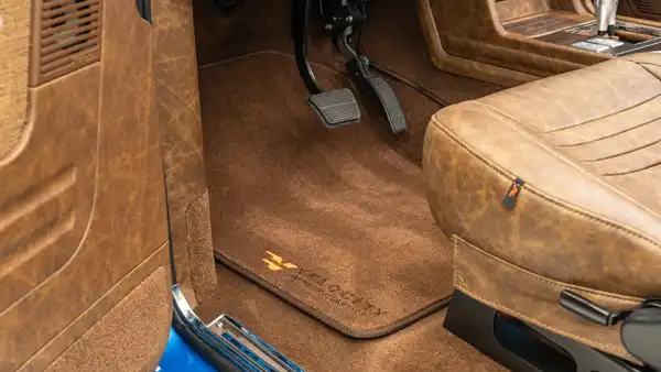 1972 Classic K5 Blazer_17 Front Interior