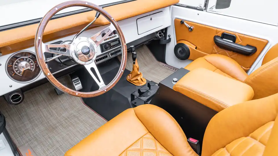 1971 Classic Ford Bronco_ 14 15 Driver Side Interior (1)
