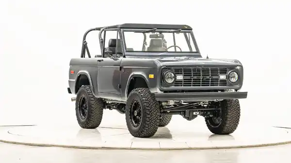 1973 Ford Bronco For Sale_6 Passenger Side Front  (1)