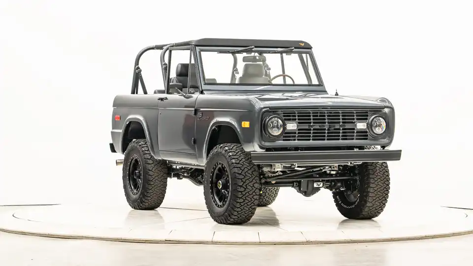 1973 Ford Bronco For Sale_6 Passenger Side Front  (1)
