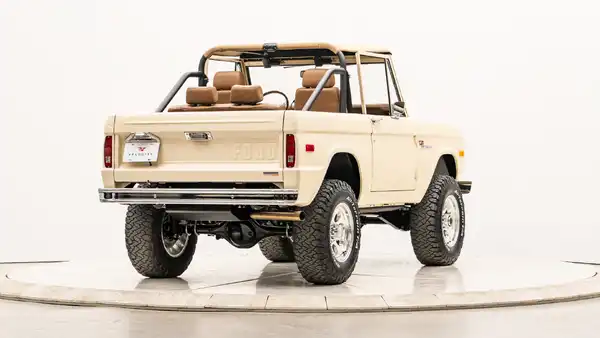 1970 Classic Ford Bronco_10 Passenger Side Rear