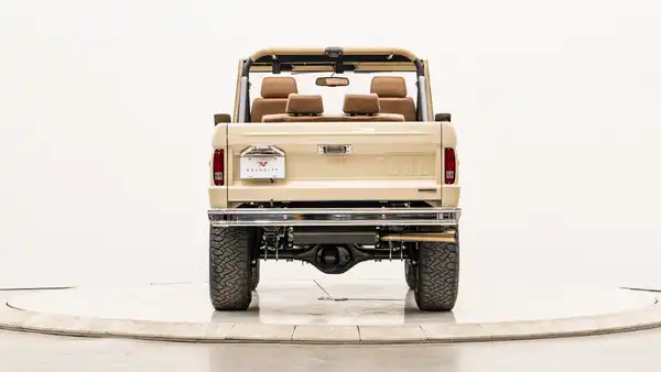 1970 Classic Ford Bronco_11 Rear Tailgate