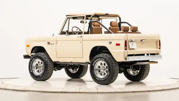 1970 Classic Ford Bronco_13 Driver Side Rear 3.4