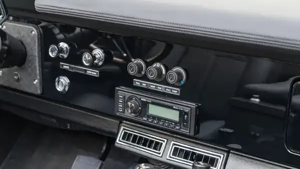 1972 Classic Ford Bronco_16 Rear Interior