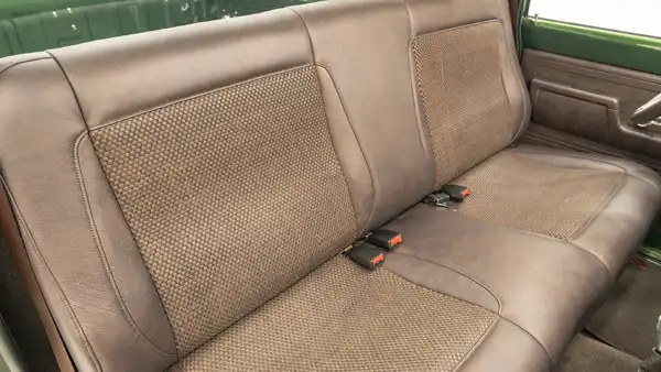1971 Classic Chevy K10_16 Rear Interior