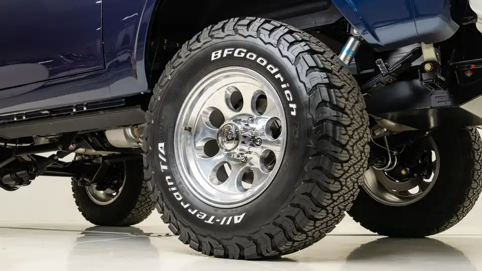 1976 Classic Ford Bronco_25 Exterior 