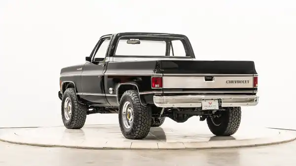 1978 Classic Chevy K10_12Driver Side Rear